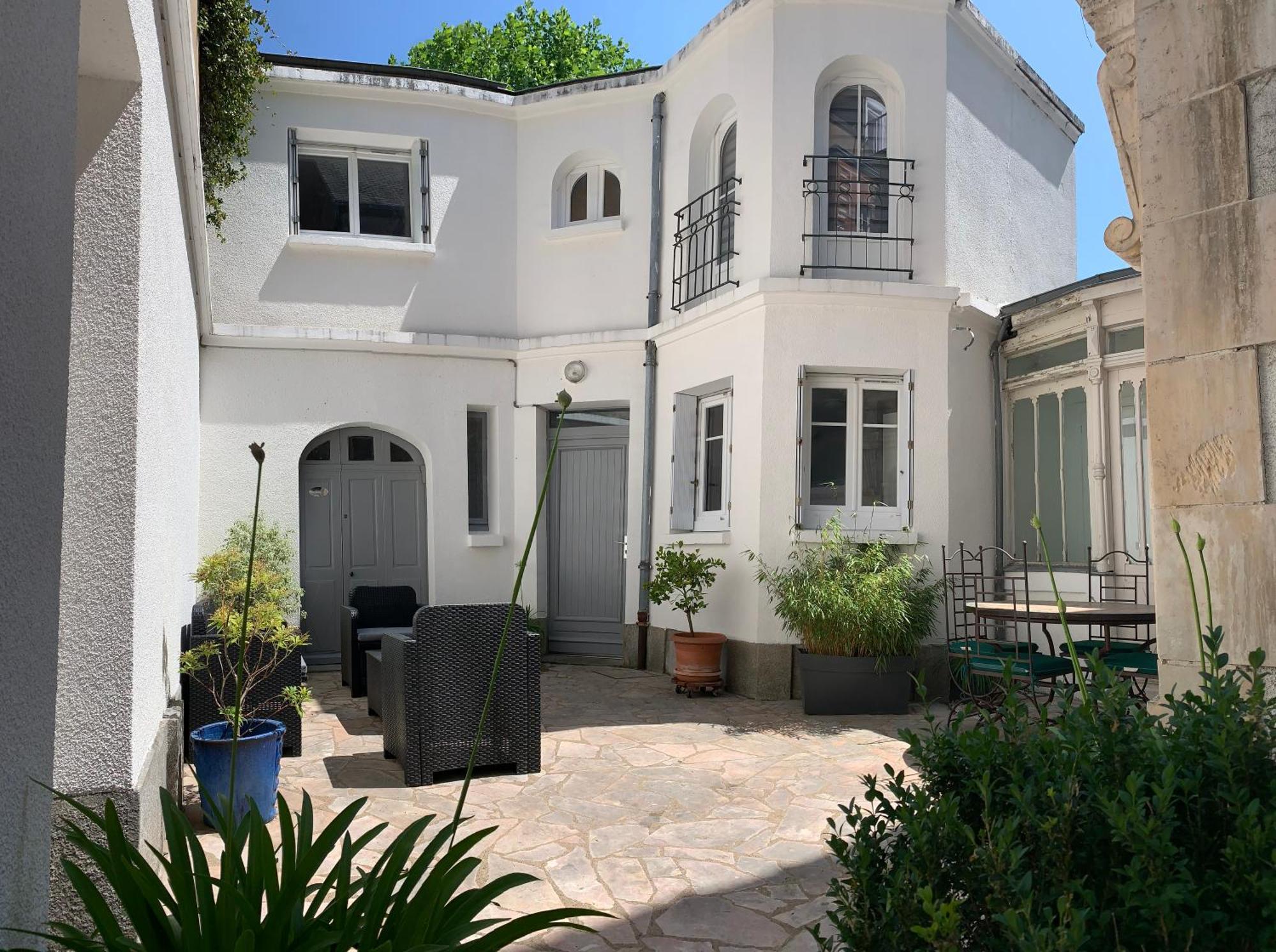 Lysbed - Desjardins Apartment Angers Ngoại thất bức ảnh