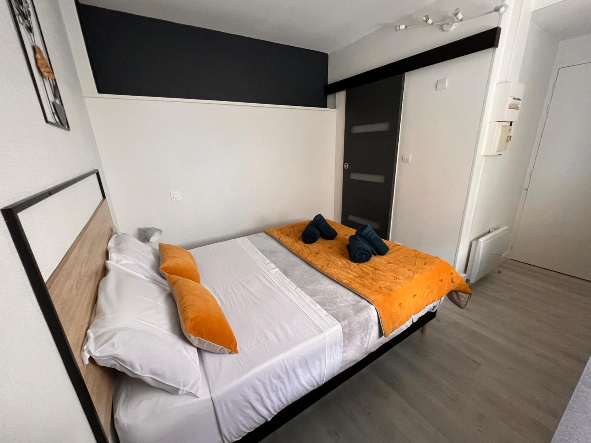 Lysbed - Desjardins Apartment Angers Ngoại thất bức ảnh